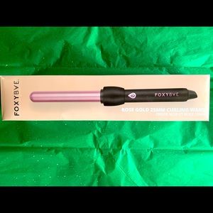Rose Gold Foxybae curling wand